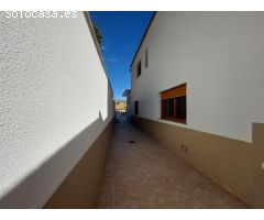 Fantástico Chalet de 4 Plantas con piscina en San De Los Terreros