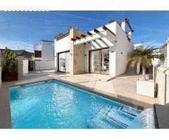 Villa de 3 habitaciones con solarium y piscina privada en Vera Playa