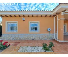 Chalet de 3 dormitorios 2 Baños en urbanización, Zona Aspe