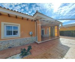 Chalet de 3 dormitorios 2 Baños en urbanización, Zona Aspe