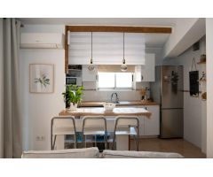 Oportunidad única a un paso de la playa: Piso reformado y moderno de 32m²