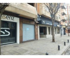 LOCAL COMERCIAL MUY CENTRICO DE 170M2.