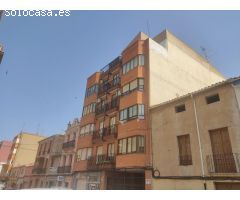 VIVIENDA DE 4 DORMITORIO Y AMPLIO PATIO EN CALLE ANICETO COLOMA