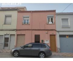 VIVIENDA DE 4 DORMITORIOS REFORMADA Y CON TERRAZA