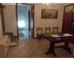 VIVIENDA DE 3 DORMITORIOS CON AMPLIO PATIO