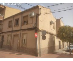 VIVIENDA EN PLANTA BAJA CON AMPLIA COCHERA