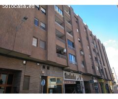 VIVIENDA SEMIREFORMADA MUY CENTRICA Y CON GARAJE