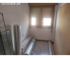 VIVIENDA CON REFORMA EMPEZADA EN BARRIO SAN ISIDRO