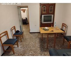 CASA CON PATIO EN ZONA SAN ROQUE