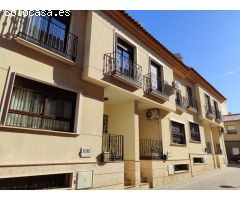 ESTUPENDA VIVIENDA UNIFAMILIAR CON AMPLIO GARAJE