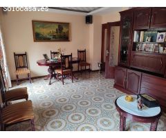 CASA REFORMADA CON GARAJE Y PATIO