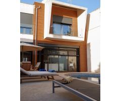 Casa de Pueblo con Licencia ETV