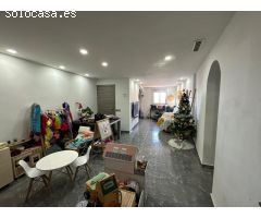 Casa en Venta en Santa Coloma de Gramanet, Barcelona