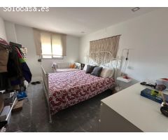 Casa en Venta en Santa Coloma de Gramanet, Barcelona