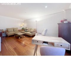 SE VENDE PISO EN PLENO CENTRO SOBRE LA PLAZA SAN MIGUEL