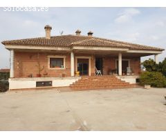 FINCA RUSTICA CON CHALET INDIVIDUAL Y NAVE INDUSTRIAL EN BENIEL