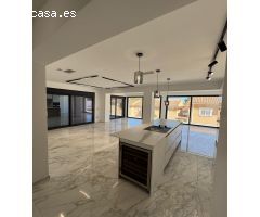 CHALET DE LUJO EN LOS BALCONES