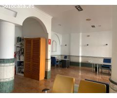 LOCAL COMERCIAL EN LA PLAYA DE LA ACEQUIÓN (TORREVIEJA)