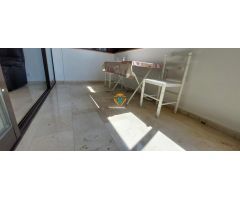 FANTÁSTICO PISO DE ESQUINA RODEADO DE TODOS LOS SERVICIOS Y CON PARKING PRIVADO