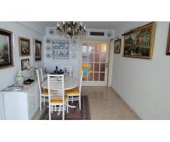 PISO EN 1ª LINEA DE PLAYA DE LEVANTE CON PARKING Y PISCINA!!!