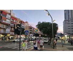 APARTAMENTO REFORMADO CON VISTAS AL MAR A MENOS DE 300M DE PLAYA PONIENTE!!