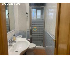 PISO A ESCASOS METROS DEL PUERTO MARÍTIMO Y DE LA MARAVILLOSA PLAYA DE PONIENTE!!