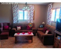 ENCANTADORA CASITA EN RELLEU!!