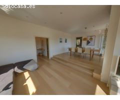 ¡Majestuoso chalet a cuatro aguas renovado en 2015!
