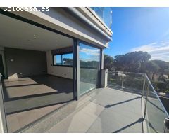 Magnífico apartamento moderno en venta en Castell-Platja dAro, Girona.