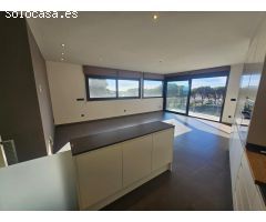 Magnífico apartamento moderno en venta en Castell-Platja dAro, Girona.