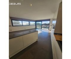 Magnífico apartamento moderno en venta en Castell-Platja dAro, Girona.
