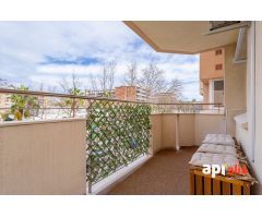 APARTAMENTO REFORMADO DE 2 HABITACIONES CON PISCINA