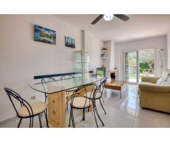 PLANTA BAJA CON JARDÍN PRIVADO