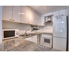 PLANTA BAJA CON JARDÍN PRIVADO