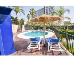 Bonito apartamento situado en Benalmádena en segunda línea de playa.