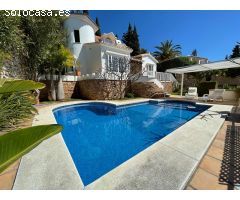 Villa en Venta en Benalmádena Costa, Málaga