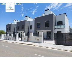 CHALET ADOSADO EN ZONA DEL PIZARRILLO (CHURRIANA)
