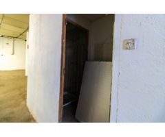 Local comercial en zona céntrica (opción convertir en vivienda/s)