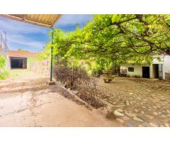 Gran finca céntrica en el corazón de Cabanillas
