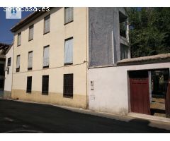 Palacete en venta en el centro de La Zubia.