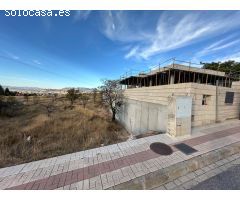 Parcela en venta en urbanización Altos De La Zubia
