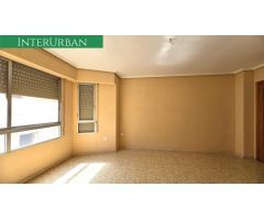 EXCLUSIVA INTERURBAN – Piso amplio y luminoso en Llíria, zona San Francesc