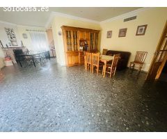PRECIOSA PARCELA CON GRAN CASA CON PISCINA EN MAJANEQUE