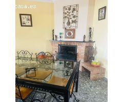 PRECIOSA PARCELA CON GRAN CASA CON PISCINA EN MAJANEQUE