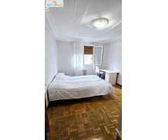 Amplio piso-Techos altos CALLE FLORIDA-Mucho Potencial-100m2-4 hab-2baños