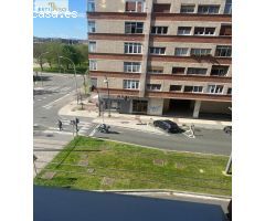 EN EXCLUSIVA-BONITA Y AMPLIA VIVIENDA EN PORTAL DE FORONDA-Exterior y Esquina- 91 m2-2 Ascensores