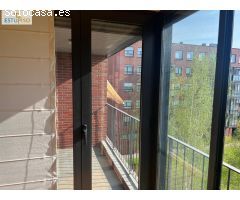 Piso 93m2 en Urbanización-Jardin privado-Calle Baiona-Totalmente Exterior-Garaje y Trastero incluido