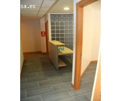 Se vende local en Santander
