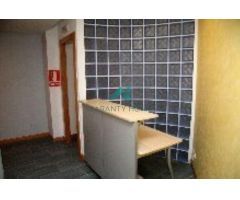 Se vende local en Santander