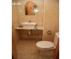 Se vende local en Santander